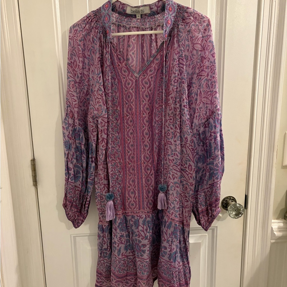 Bella Tu Pink & Purple Printed V‑Neck Midi Dress